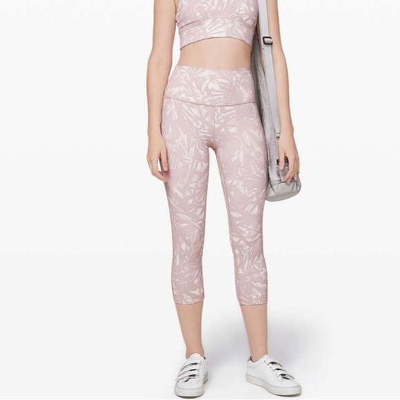 Lululemon Wunder Under Crop (High-Rise) *Full-On Luxtreme 21" Shadow Leaf Light - Picture 1 of 16